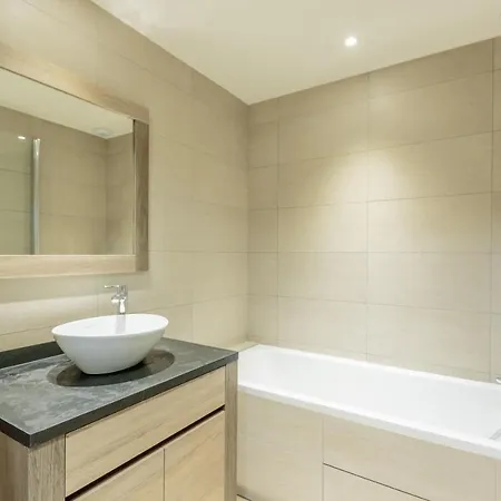 Luxurious Duplex For 4-7p With Large Terrace And Pool In Ski-in Ski-out 5* Building * Bourg-Saint-Maurice