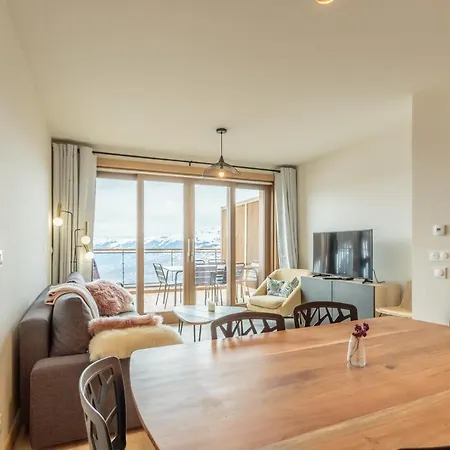 Luxurious Duplex For 4-7p With Large Terrace And Pool In Ski-in Ski-out 5* Building *